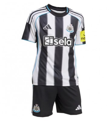 Newcastle United Harvey Barnes #11 Hjemmebanetrøje Børn 2025-26 Kortærmet (+ Korte bukser)
